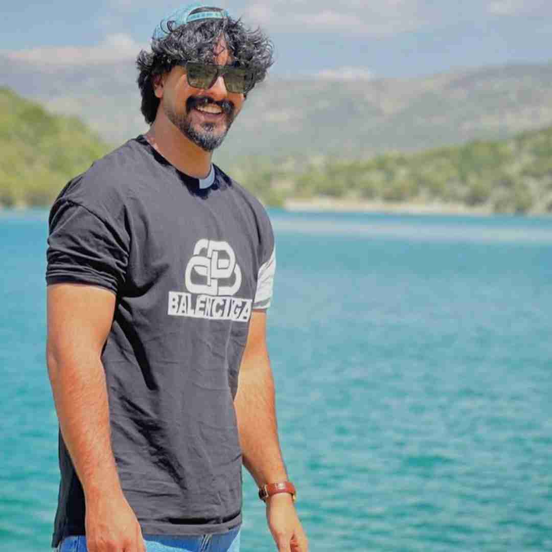 سپهر تقی زاده ای خدا کوروم بکن من مال نگردم