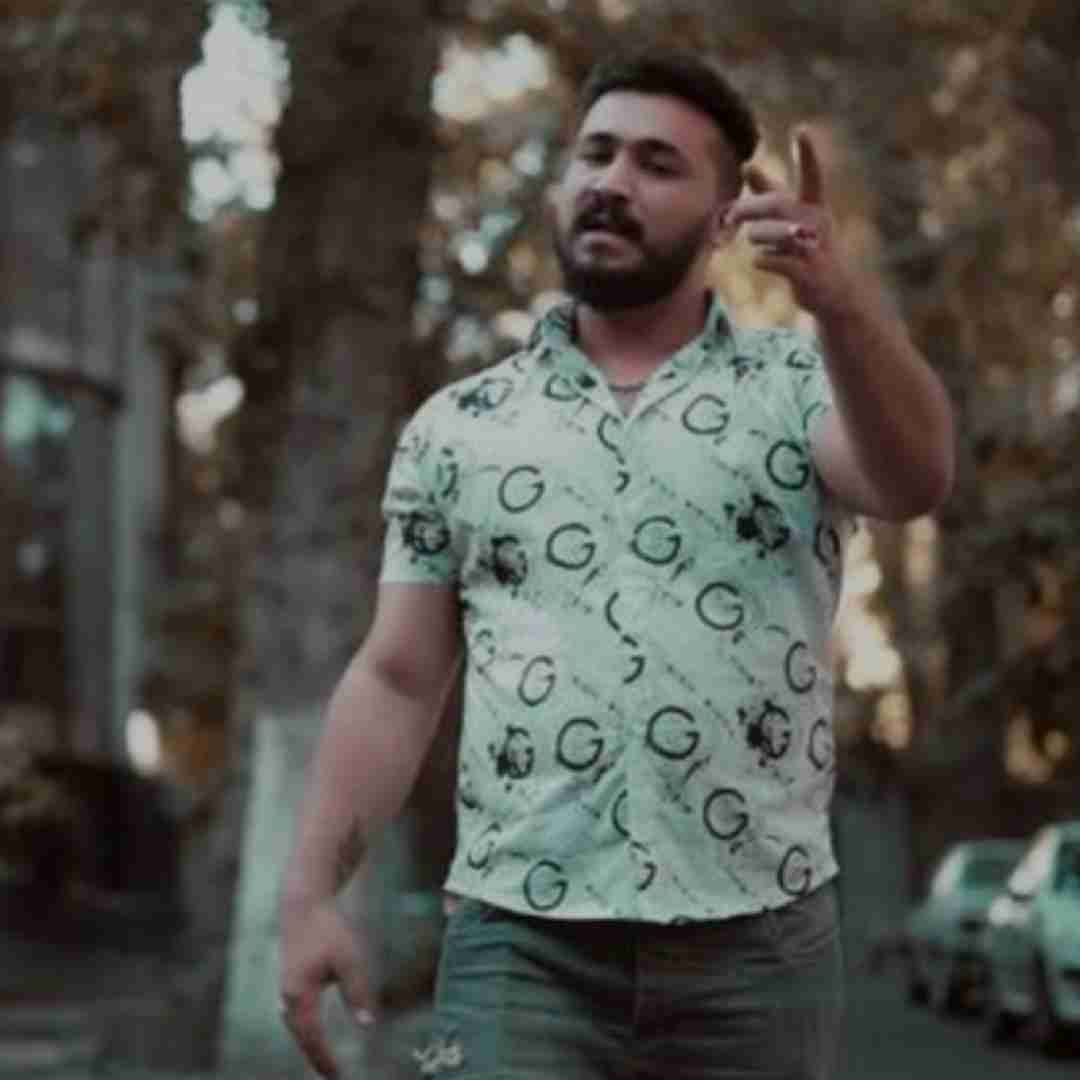 رضا کرمی تارا بی تو آشوبه دلم بی تو مه در و درم