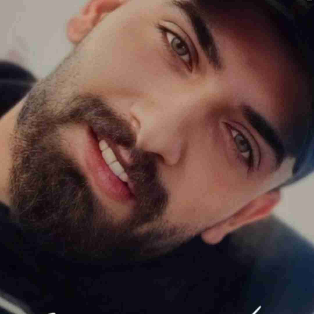 احمد فتحی نه سر فرمم نه سر حالم نه خاش وابیه احوالم