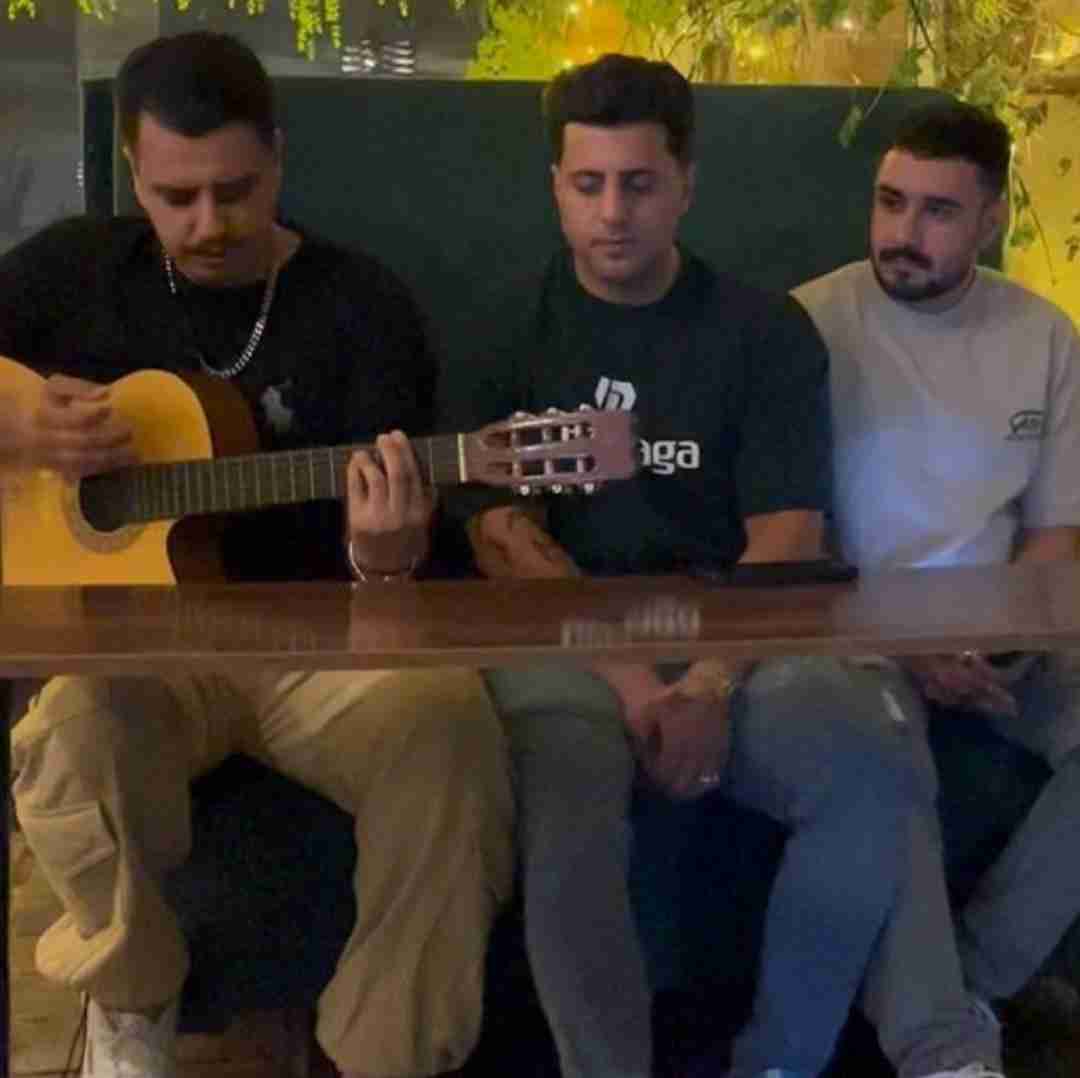 سبحان رستمی باید چن سال بگذره که فکر لامصبت از سرم بپره