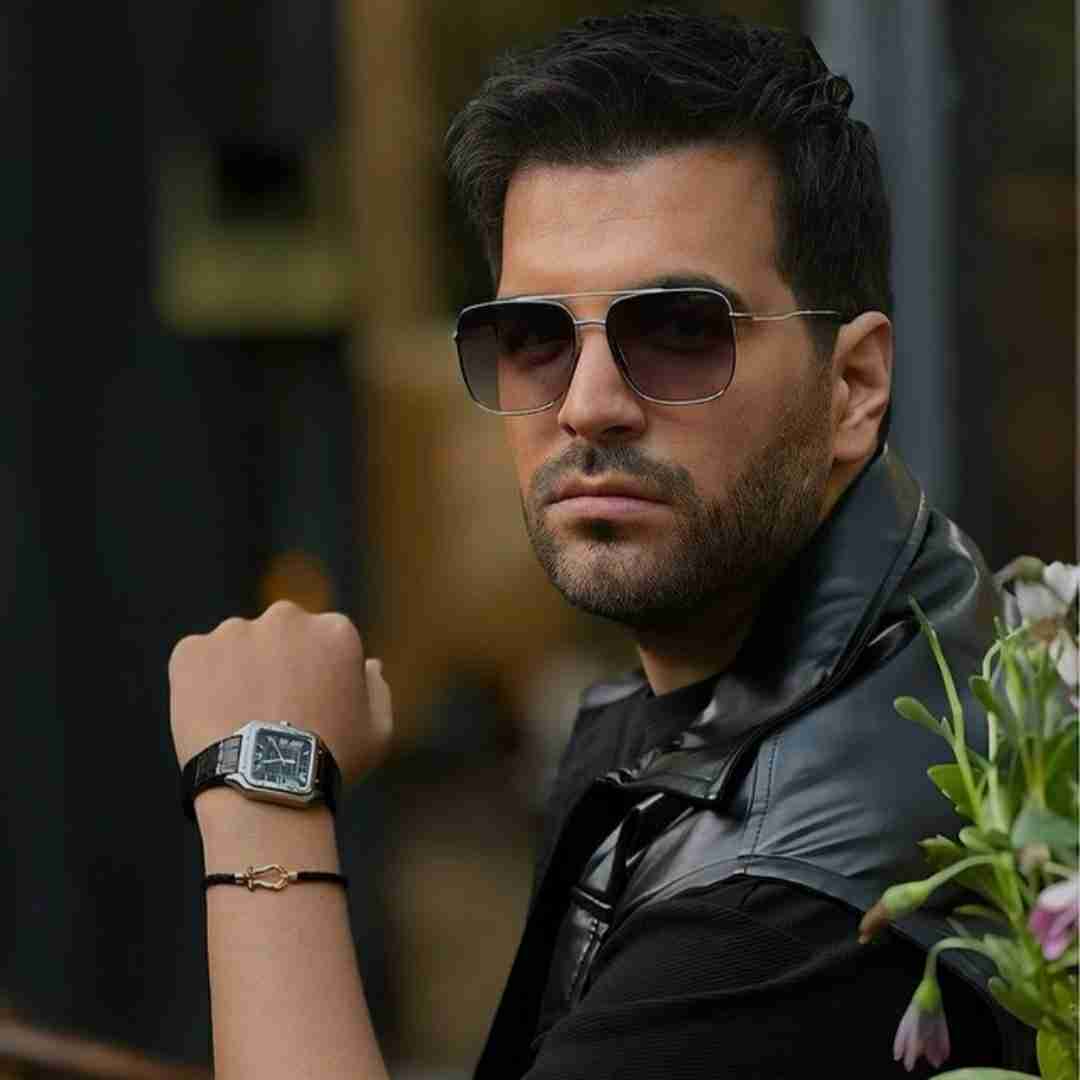 آصف آریا عصیانکار
