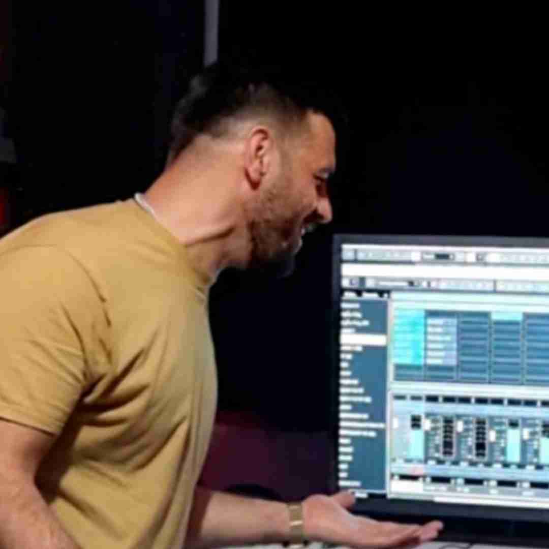 رضا سگوند سیچی رتی