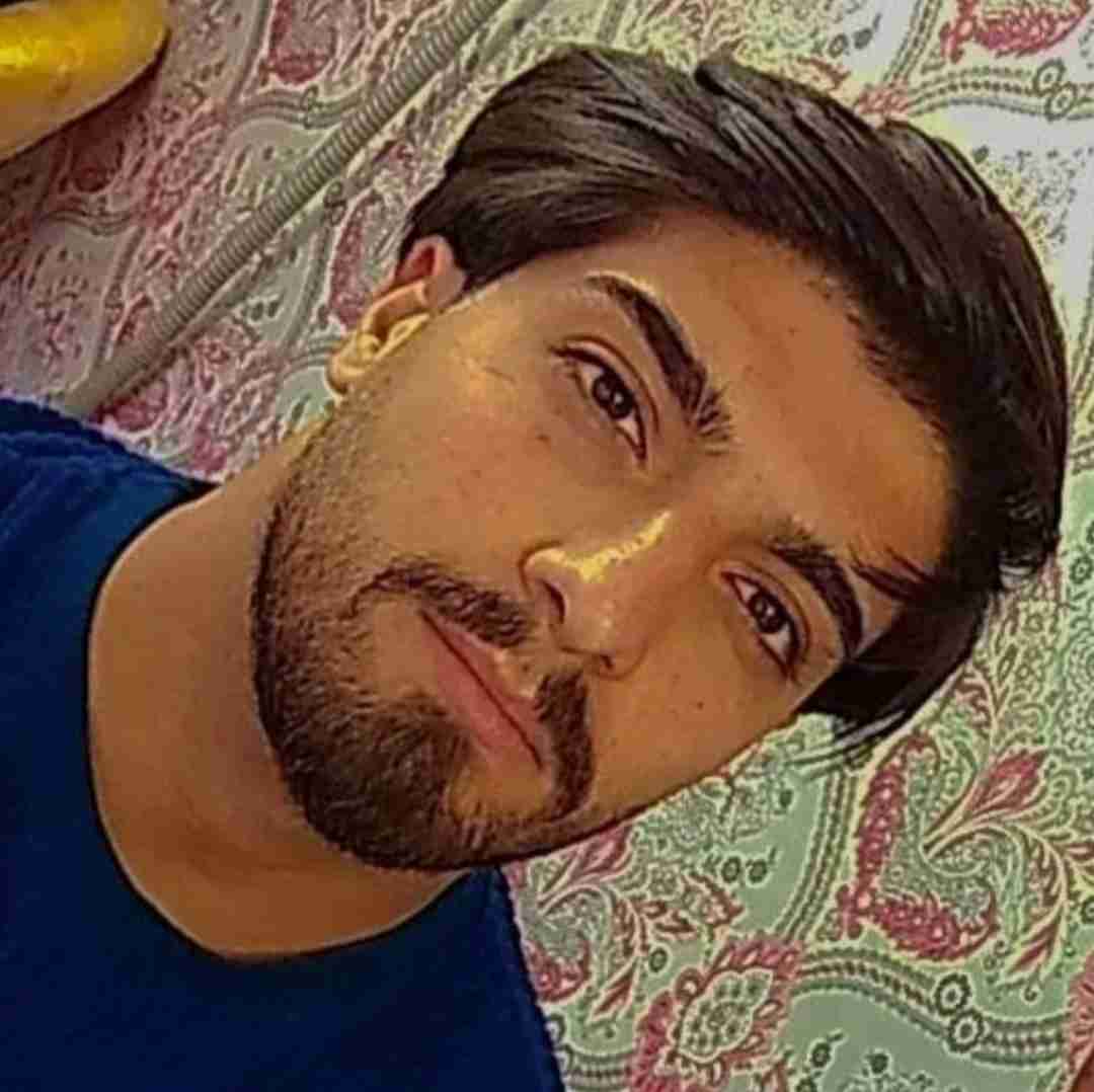 امیر لیام زیر بارونا گمم یعنی بی تو چی میشه