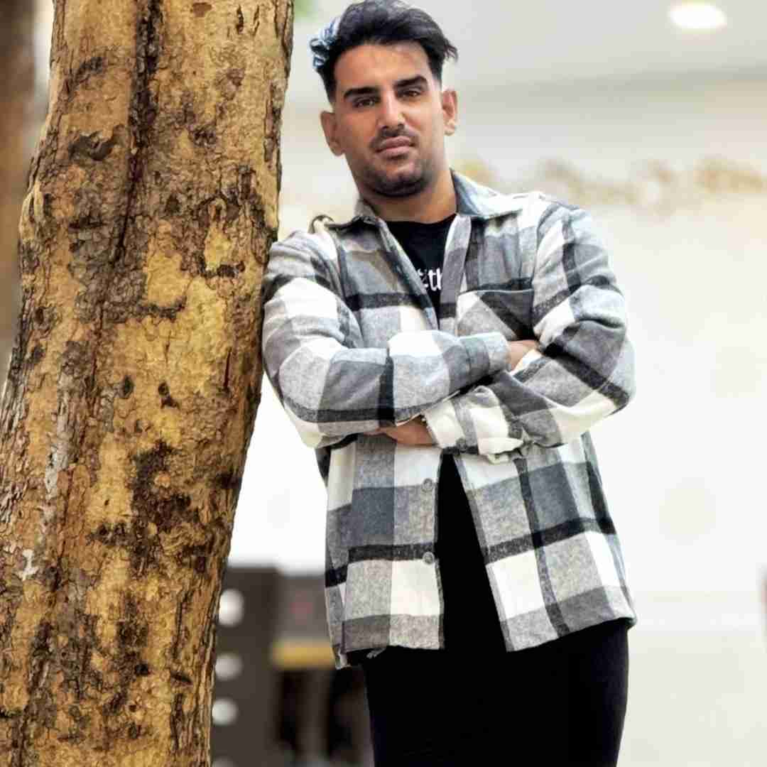 میلاد بیرانوند و بهنام کمالوند زندانبان