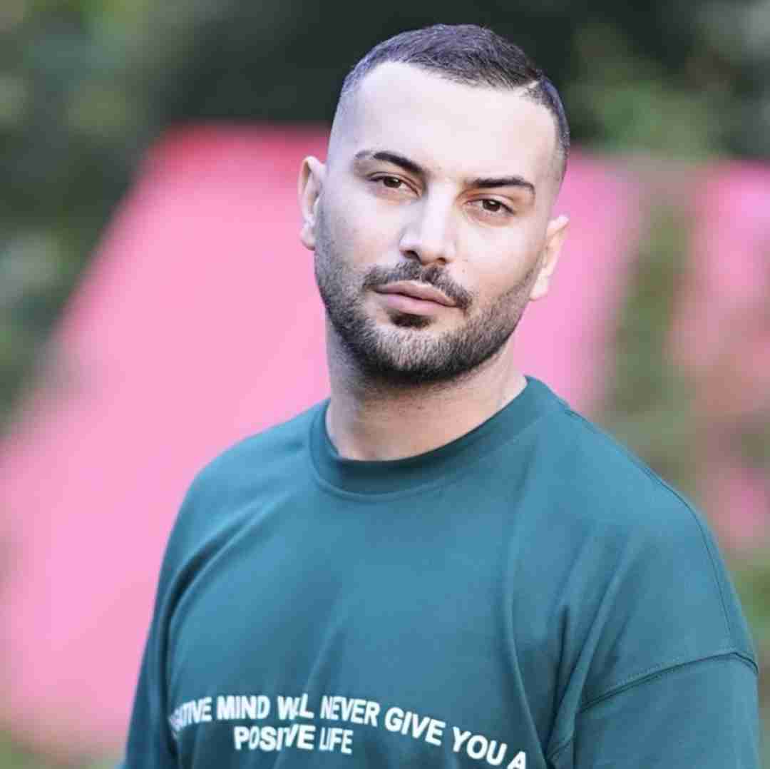 کیوان لب ساحل نشستیم نچسبید جنگلهارو گشتیم
