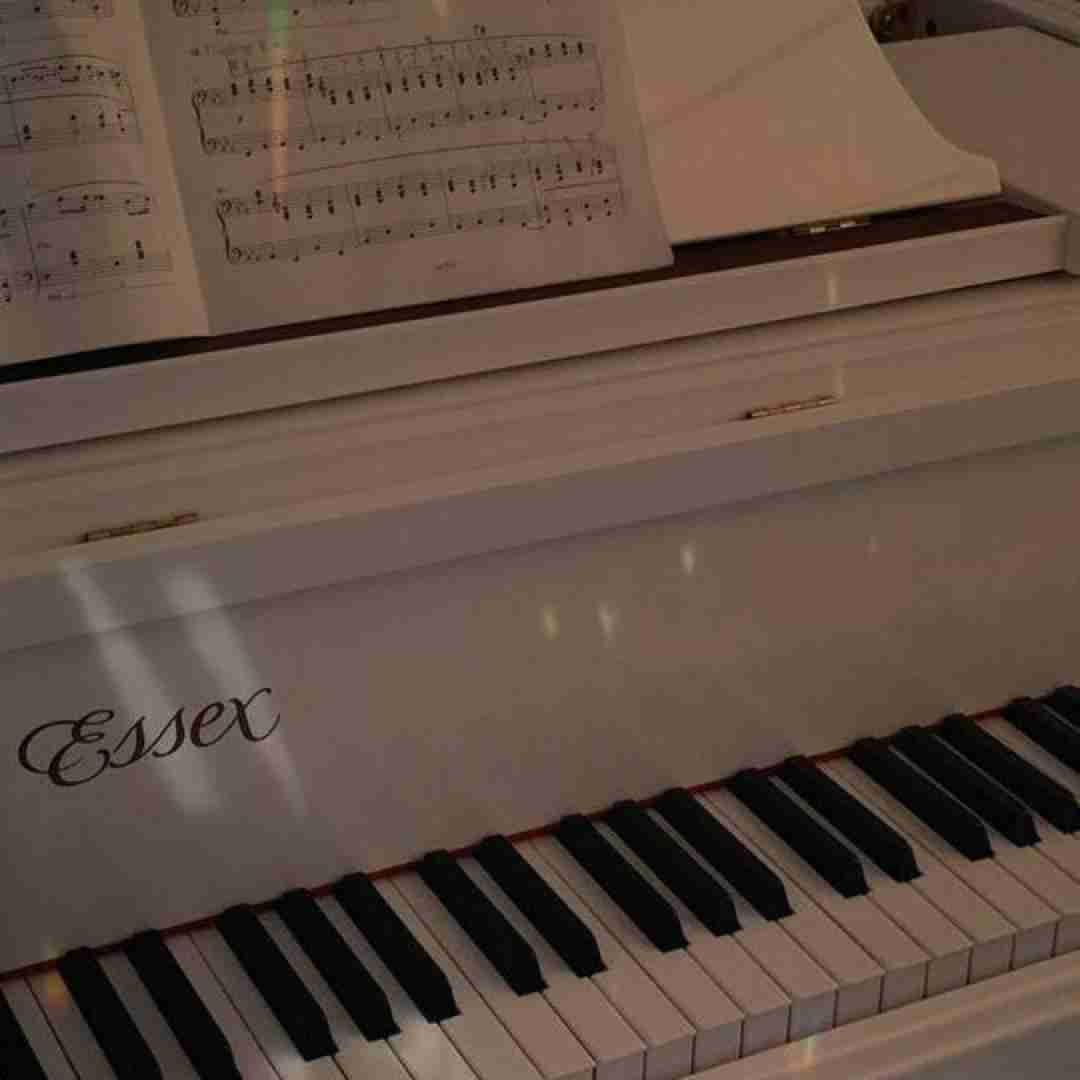  هیچی نگو نمیخوام من صداتو بشنوم (هوش مصنوعی)