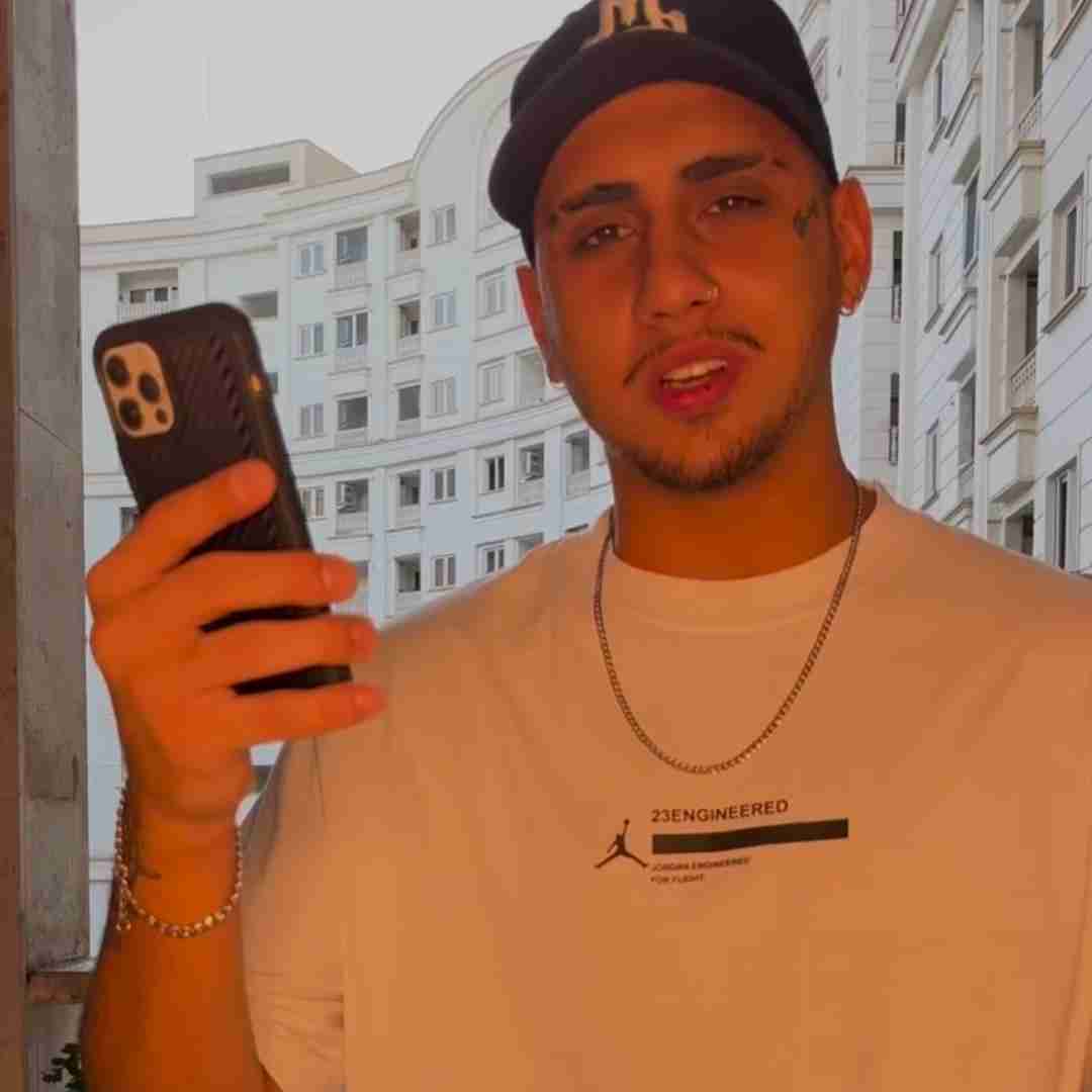 شایان یو بگو چیشد مگه تو سرد شدی باهام