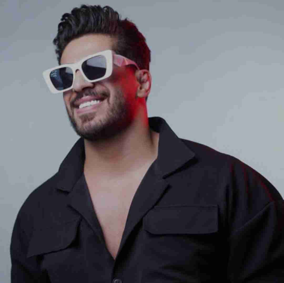 محمد کجوری می‌ دل تنگ و می دل تنگه