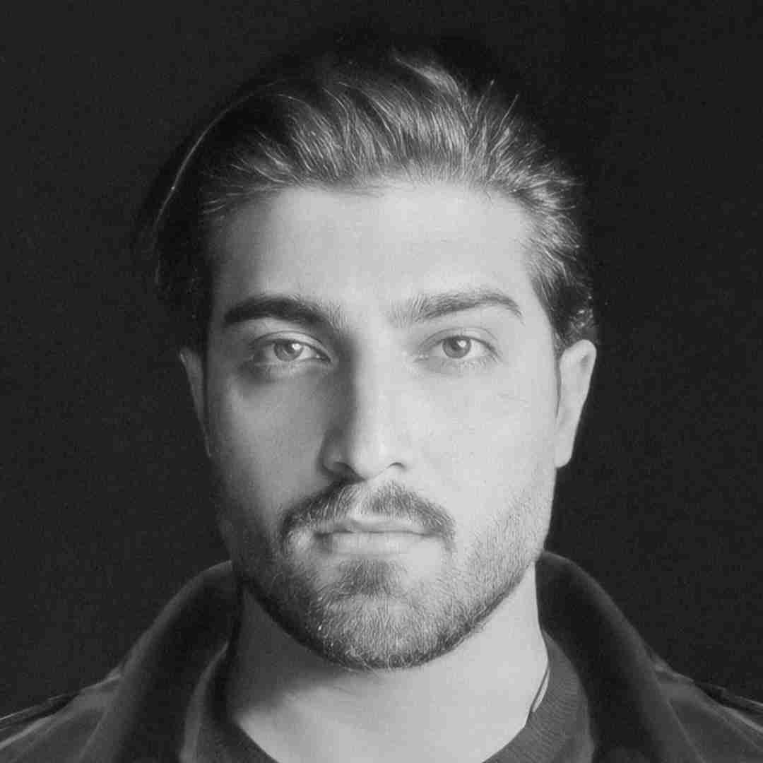 امیر لیام آسمان دلگیره مغزم درگیره یادت که میفتم