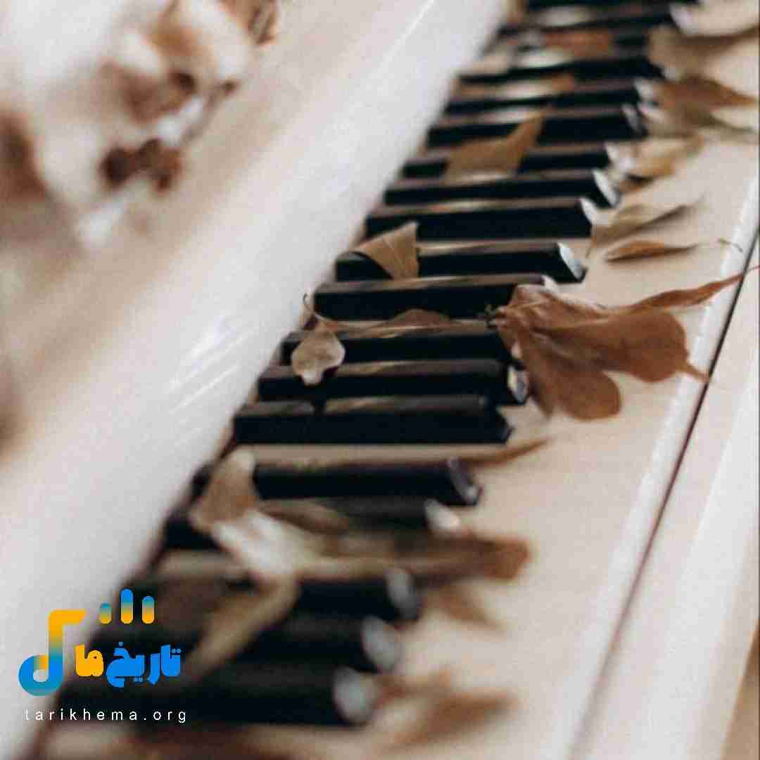  باریک و بلندی ابروهات کمندن با صدای پسر بچه اینستایی