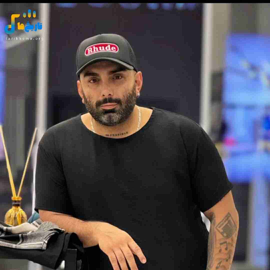 مسعود صادقلو ویترین