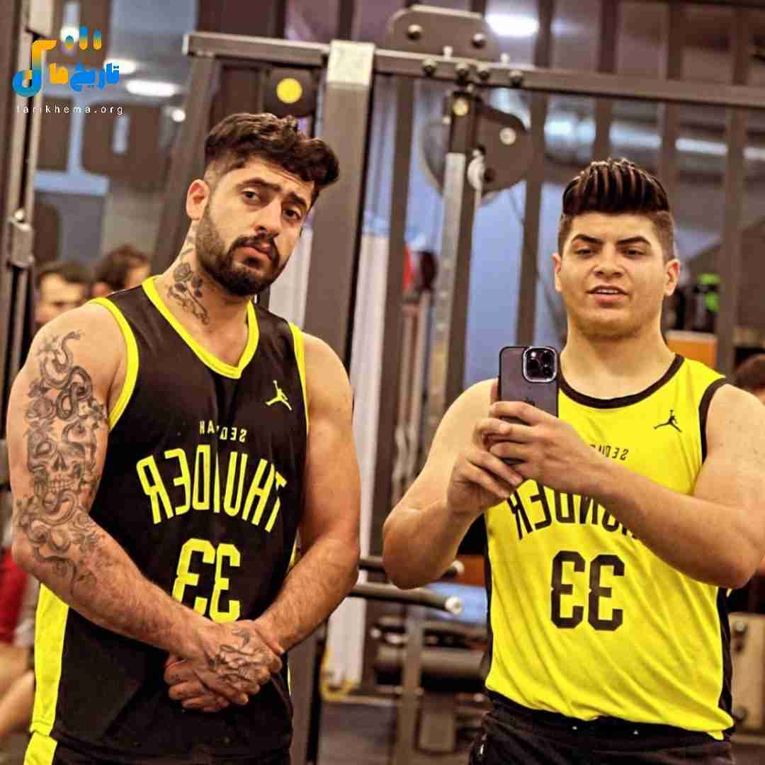ساواش تو تو تو چشم قشنگ منیا چفت این تنیا