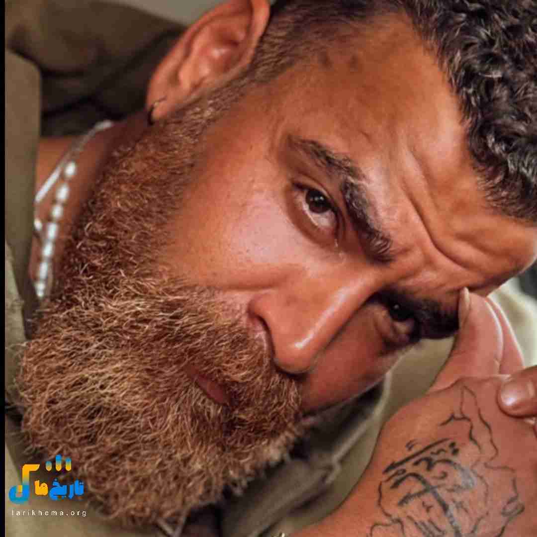معین زد یا با منی هنوز تسبیح دور گردنم 