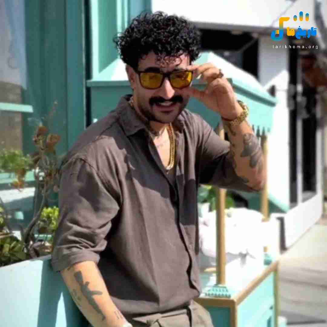 دانلود آهنگ لری وتم اگر سینگلی بشین تو دویست شیشم از وحید عباسی