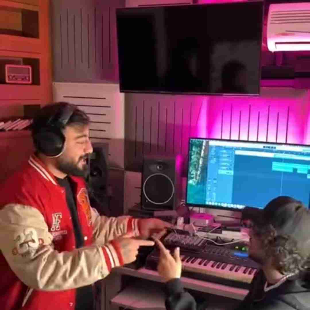 دانلود آهنگ کردی تو دلی منی نازار گیان از رامین تجنگی