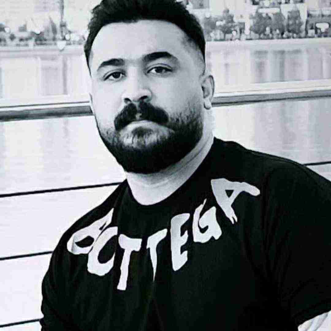رضا کرمی تارا باهام بحث عشقی نکن خودته مصرف
