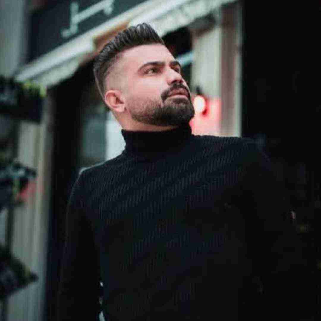 فرهاد جهانگیری هی زخم و هی بی کسی به دادم نمیرسی