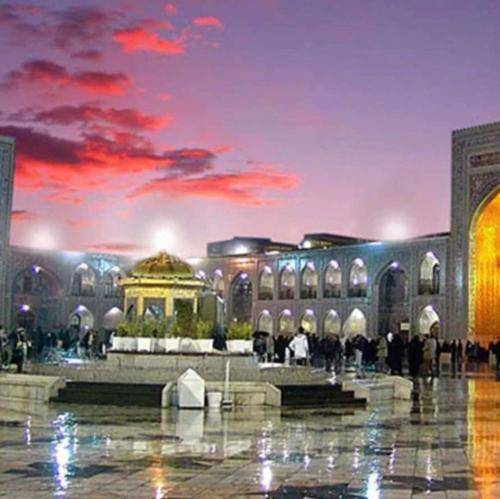 حسین سیب سرخی خیس شد از گریه‌ ما صحن‌ها