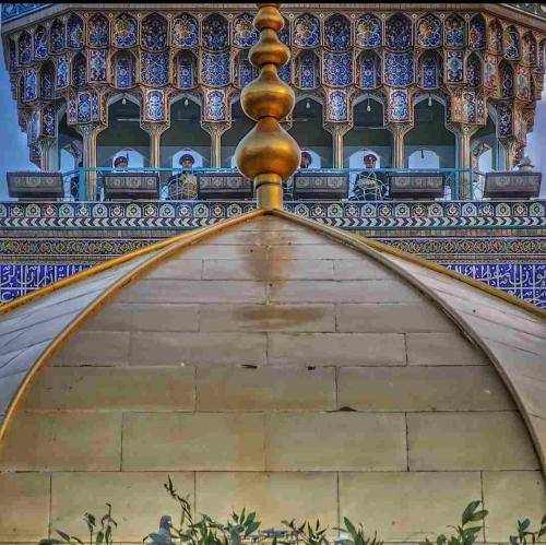مهدی رسولی بزن سر دیو به نام نامی حیدر علم برمی‌داریم