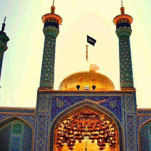میثم مطیعی میخونم با چشم خیس حرم نداره بقیع