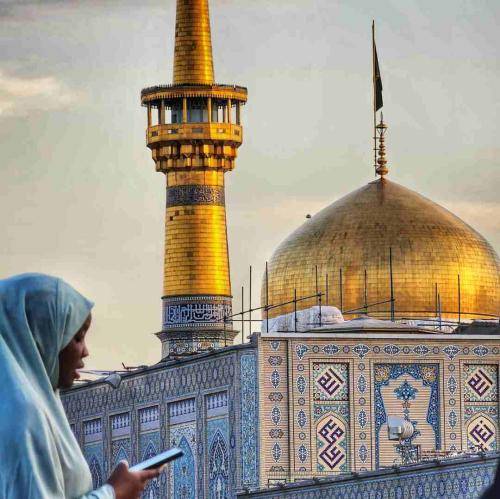محمود کریمی ﺍﯾﻦ ﺭﻭﺯﻫﺎ ﺳﻪ ﻭﻋﺪه ﺑﺮﺍﯾﺖ ﮔﺮﯾﺴﺘﻢ