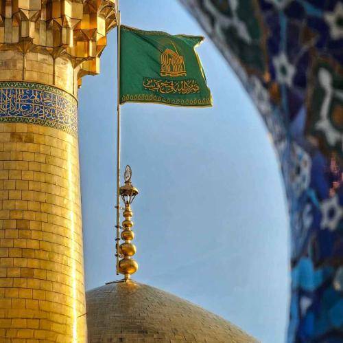 مهدی رسولی بعضیا رنگ زمین ندارن  بعضیا نگاهشون عجیبه