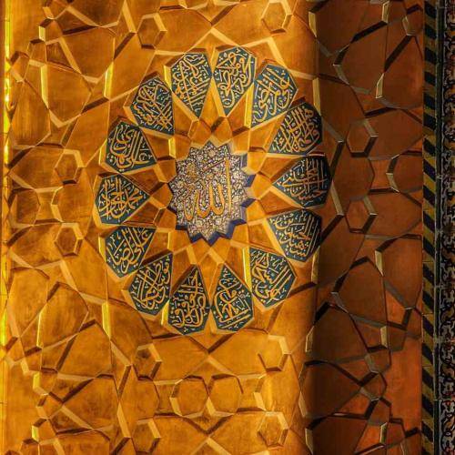 حسین سیب سرخی غریب و زخمی و بی حالی به فکر غارت و جنجالی