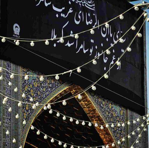 روح الله رحیمیان حالت لب هاش به باباش رفته حتی مژه هاش به باباش رفته