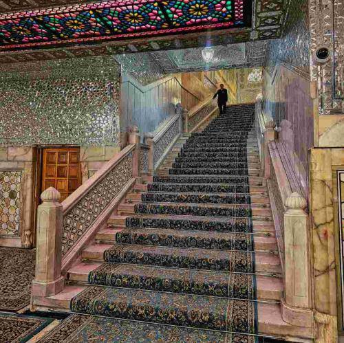 علی اکبر حائری من اگه بمیرمم باورم نمی‌گذرم از هر چی که بگذرم از حرم نمی‌گذرم