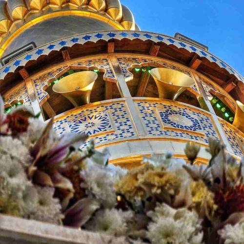 حسین طاهری موندم زیر دست و پا یُمّاه یُمّاه یُمّاه