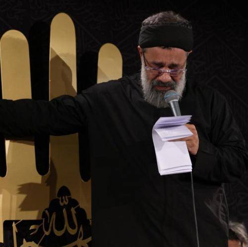 محمود کریمی بیحال افتاد در اوج غربت در دل گودال افتاد