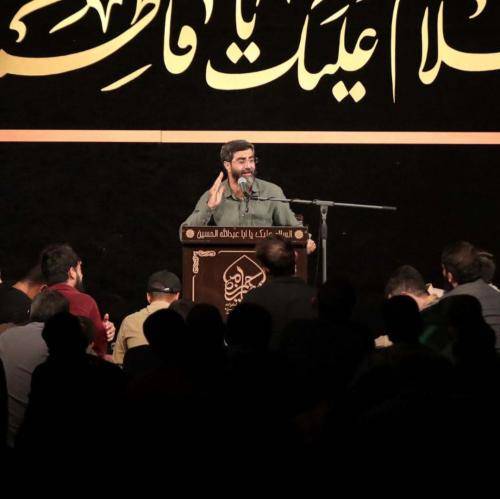 رضا نریمانی کنار مزارت یک شبه علی پیر شده بلند شو خانومم نماز شبت دیر شده