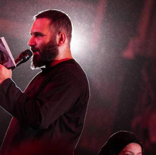 محمد حسین حدادیان امشب داره گل میباره رو سر مردم دنیا امشب تو عرش جشن چونکه