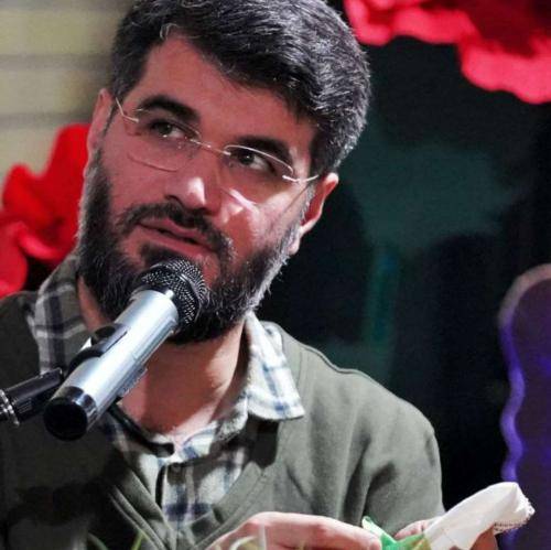 میثم مطیعی دست بابامو می‌بوسم و می‌دونم که به این دستا تا همیشه مدیونم