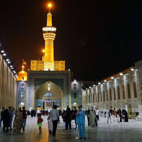 محمدرضا طاهری اگر آن ماه نمونه رخ خود را بنمونه همه بتهای جهان را سر جاشون مینشونه