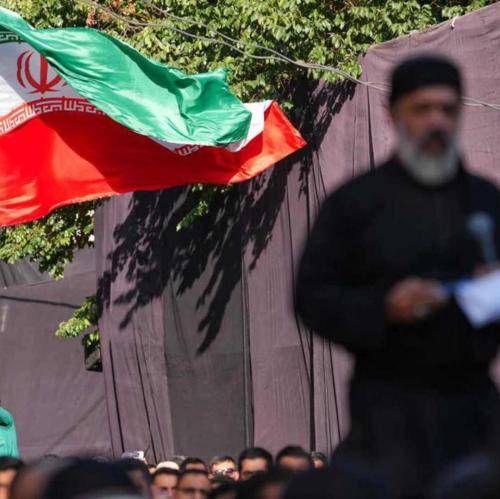 محمود کریمی از من بگذر من ویرانم من یک آوار از عصیانم از من بگذر من گریانم
