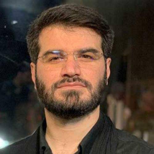 میثم مطیعی هیچ پرچمی غیر کربلا بالا نیست حسین معنی آزادی‌ست حسین چشمه‌ی خوبی‌هاست
