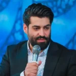 دانلود نوحه جدید زخمی سربلند هر بحرانیم ما کشور سربلند هر دورانیم ما پای علی الی الابد می‌مانیم از مهدی رعنایی