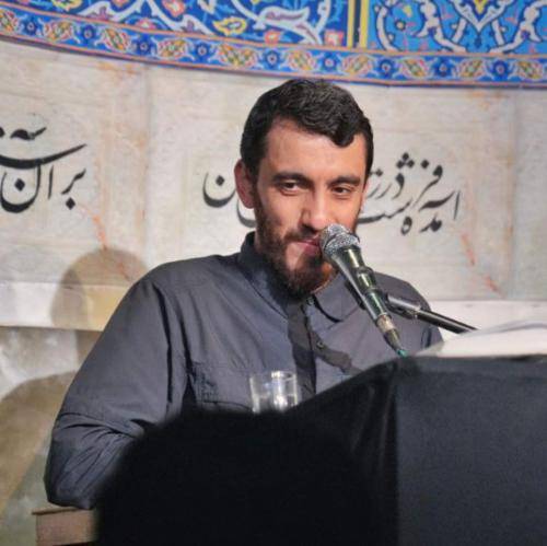مهدی رسولی زمین سینه میزنه